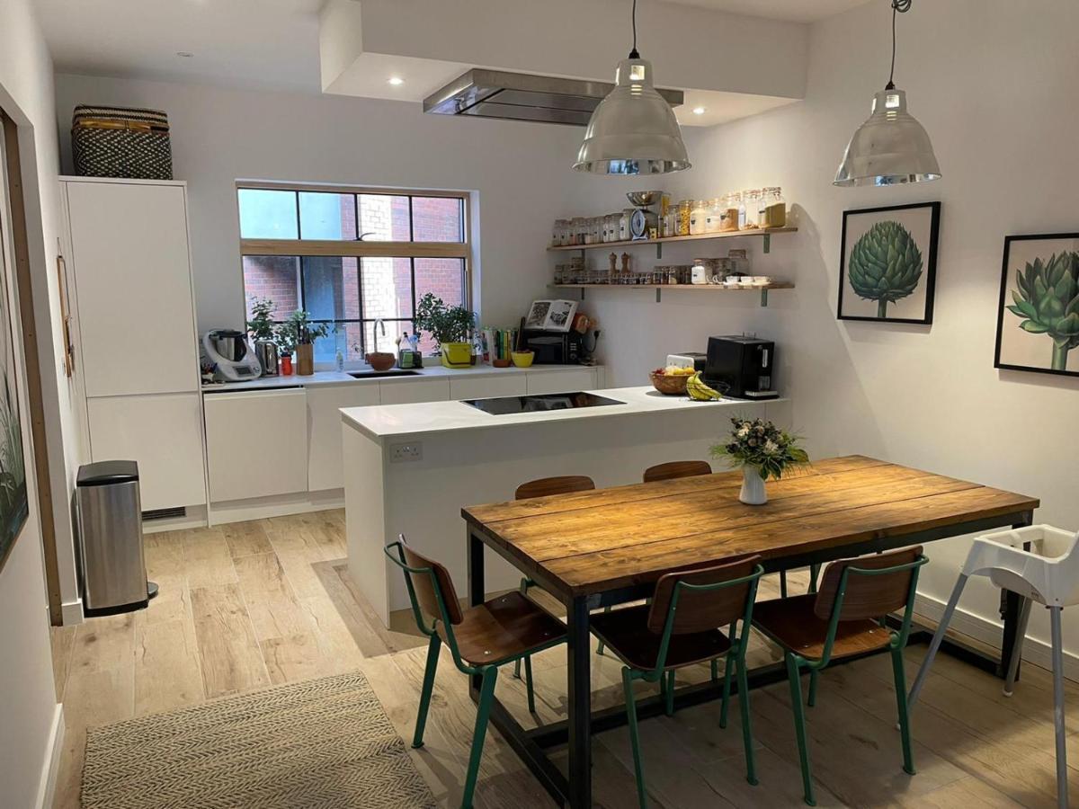 Ideal Bristol Getaway - 3 Bed Harbourside Home Экстерьер фото