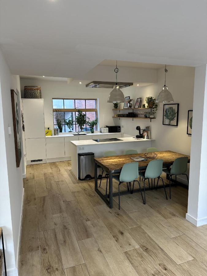 Ideal Bristol Getaway - 3 Bed Harbourside Home Номер фото