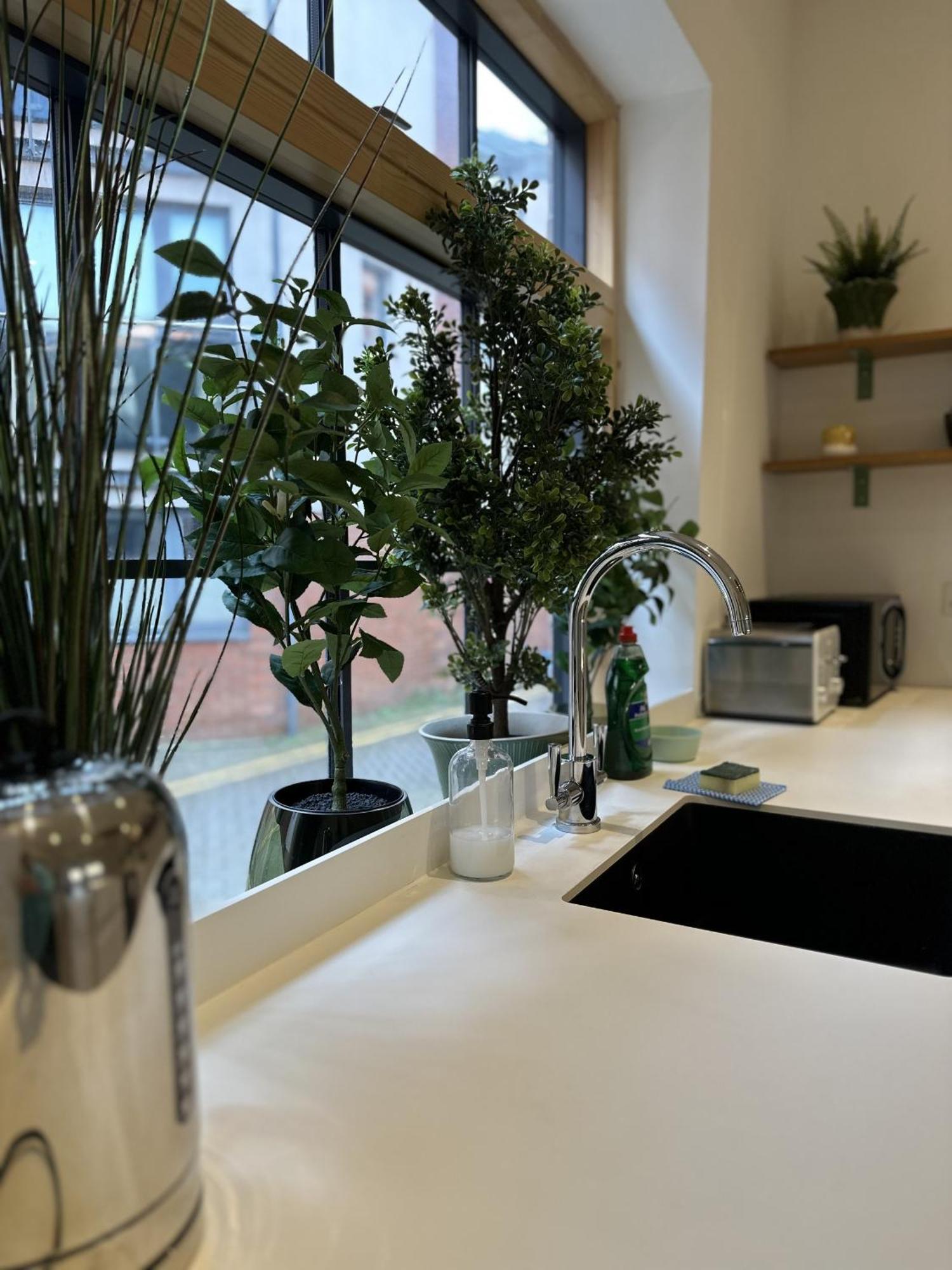Ideal Bristol Getaway - 3 Bed Harbourside Home Номер фото